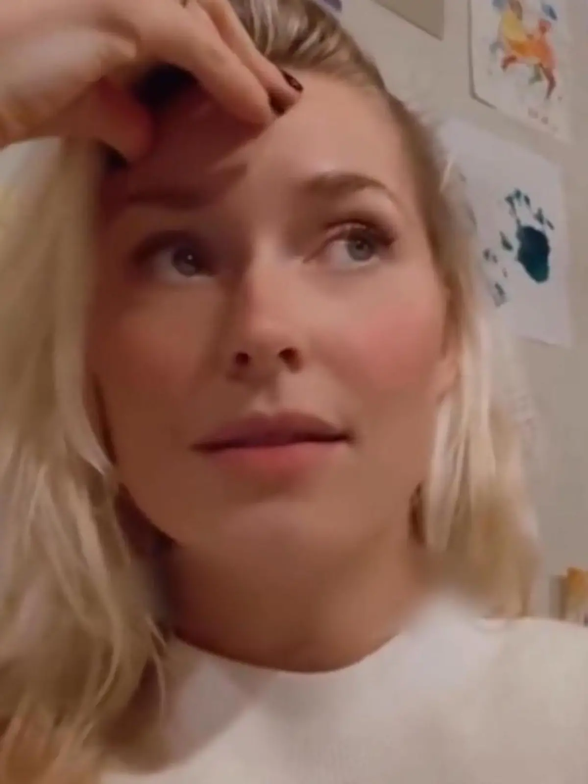 Bild zu: "Lena Gercke verzweifelt! Bauarbeiter ruinieren ihr Traumhaus"