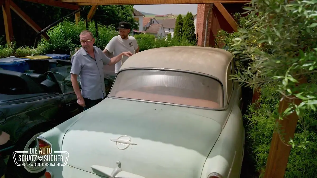 Kai und Elmar haben einen Opel Rekord entdeckt Oldimer-Fund