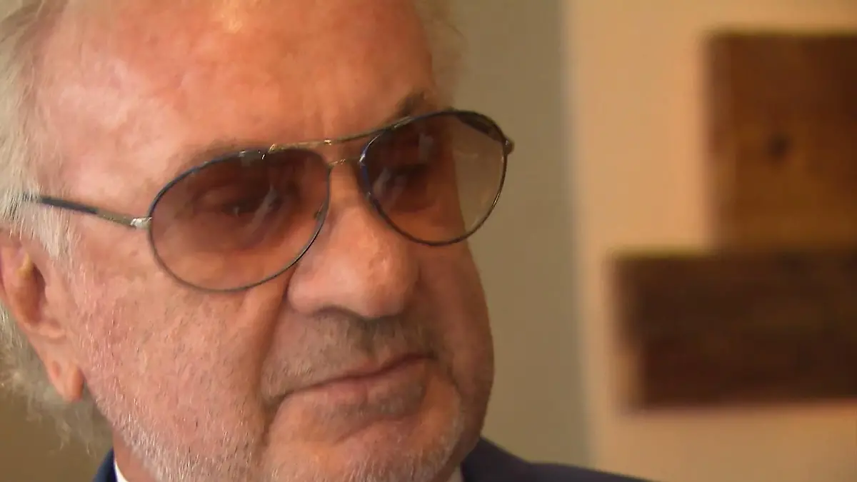 vms_693aacade203da148f037448_video-thumbnail