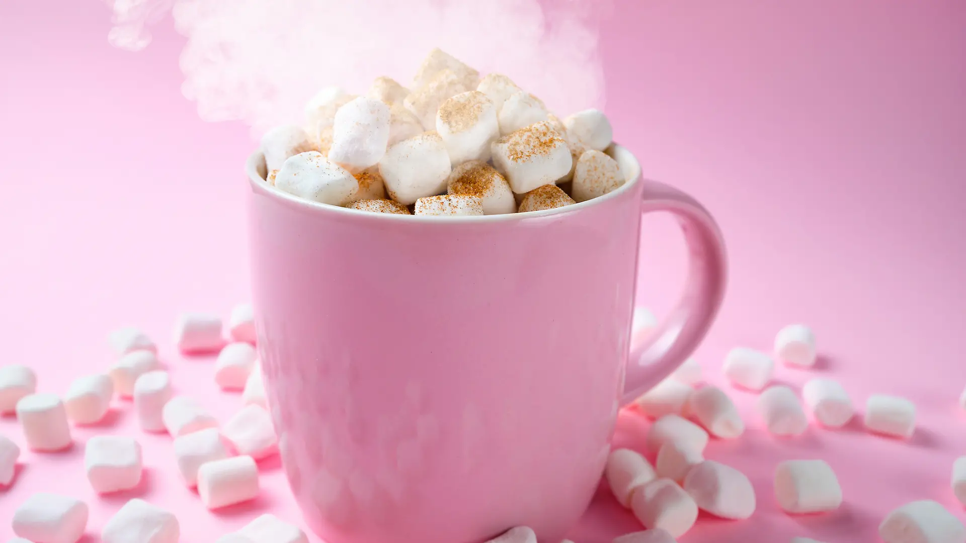 Wir kennen die leckersten Gourmand-Düfte 2025/26: von Marshmallow bis Chocolate Fudge – perfekte Geschenkideen für süße Nasen.
