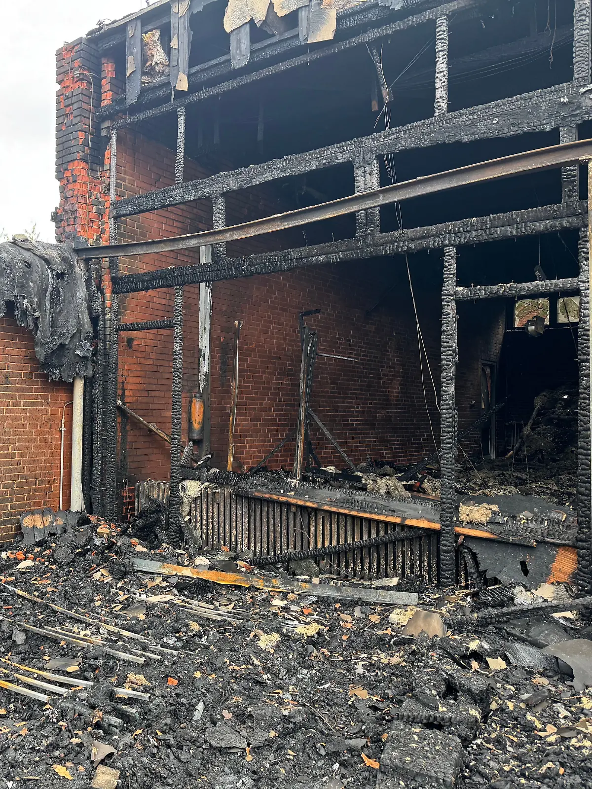 Ende November bricht in einer Grundschule in Hannover ein Brand aus. Nun hat die Polizei einen ersten Verdächtigen.