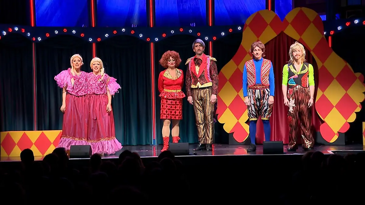 Bläck Fööss in Kölner Theater Hoher Besuch der Kultband