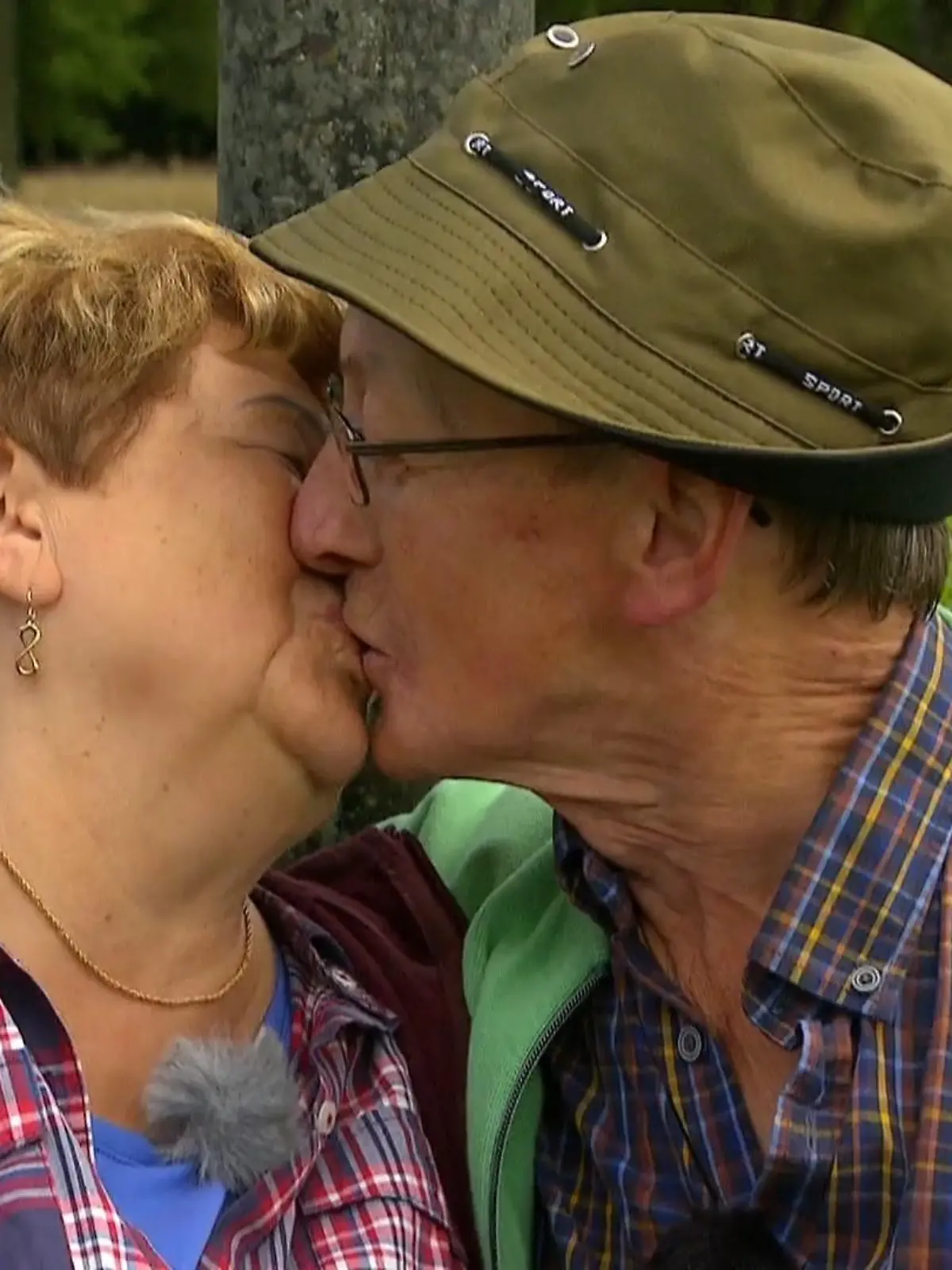 Bild zu: "Walter will seine Katharina nicht gehen lassen"