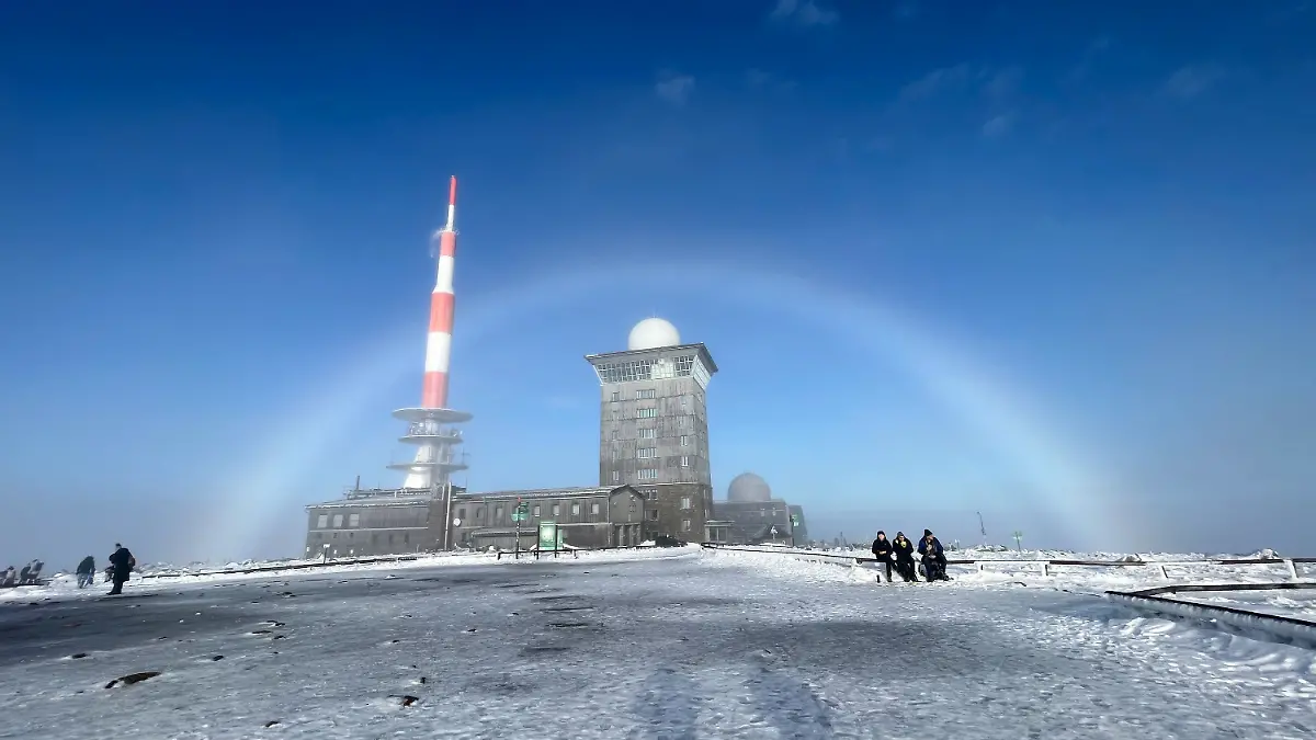 Wei-e-Weihnachten-2025-in-Deutschland-Milder-Advent-doch-zum-Fest-der-Feste-steigt-die-Spannung-