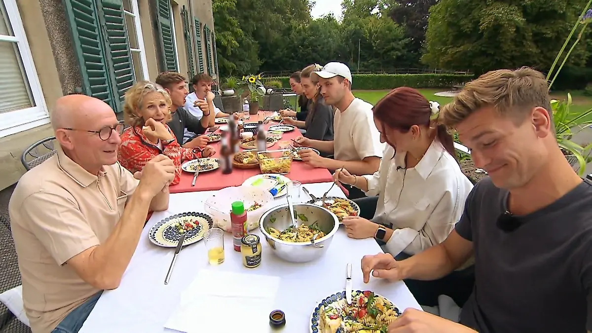 Alle haben Laura sofort ins Herz geschlossen Grillen mit der Familie