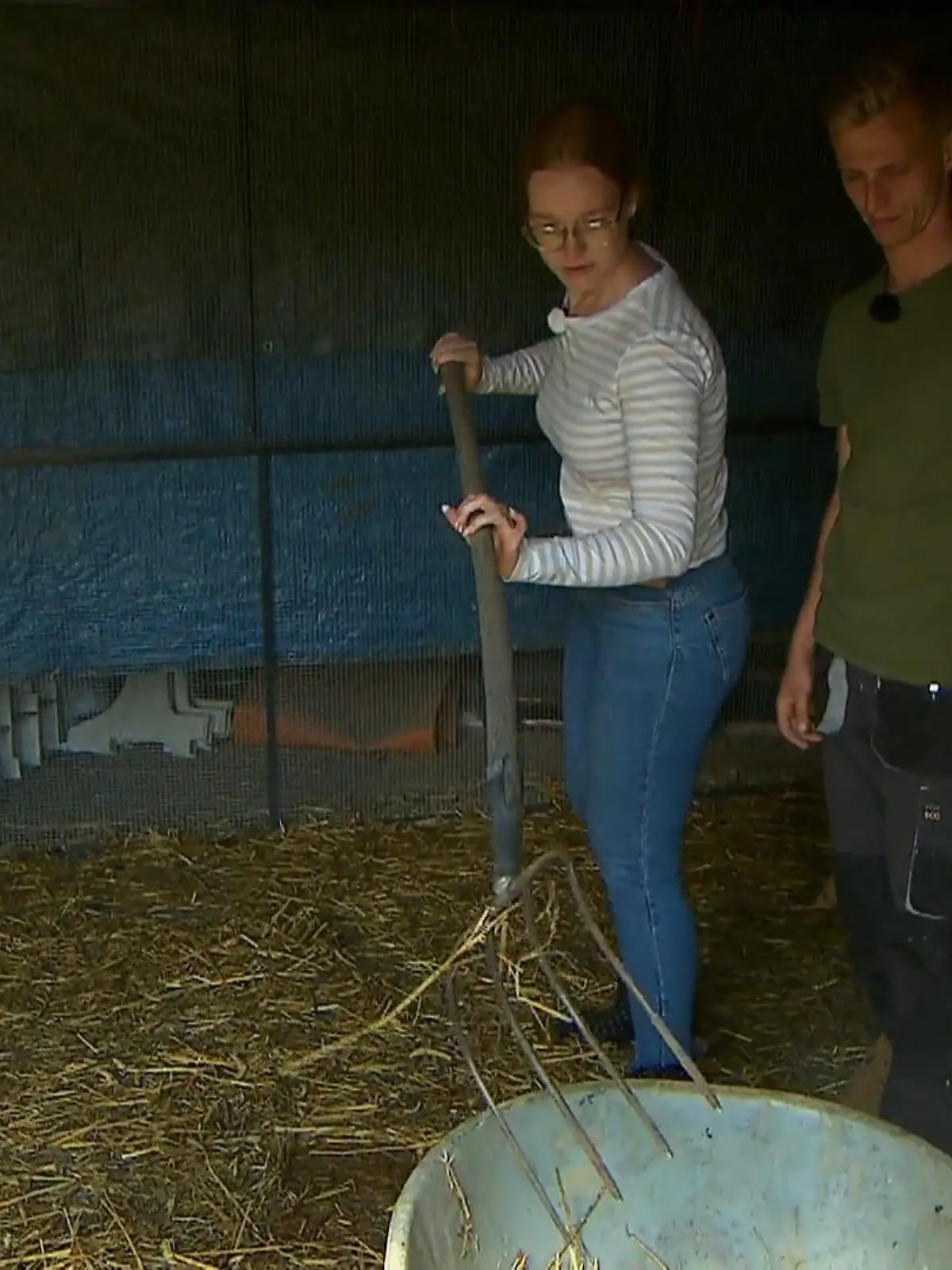 Bild zu: "Zusammen geht’s in den Hühnerstall"