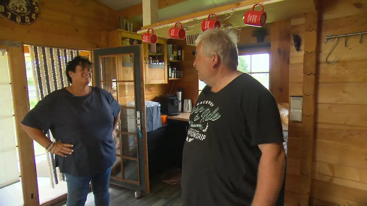 Frank darf endlich Simones Reich sehen Ein großer Schritt