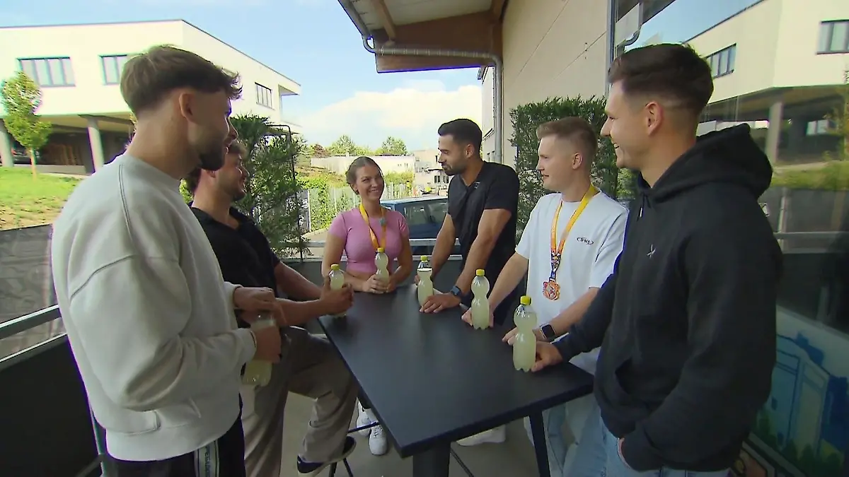 Wie läuft es bei Bastian und Kerrin? Kumpels fragen nach