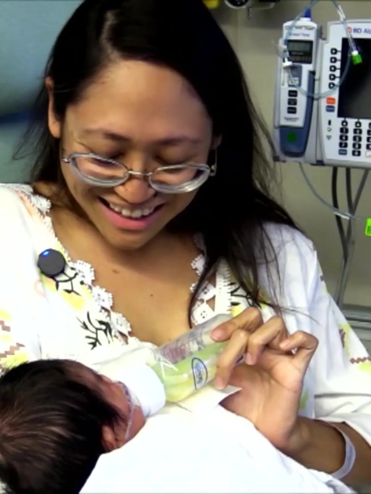 Bild zu: "Von 10-Kilo-Tumor verdeckt! Baby Ryus Geburt ist ein medizinisches Wunder"