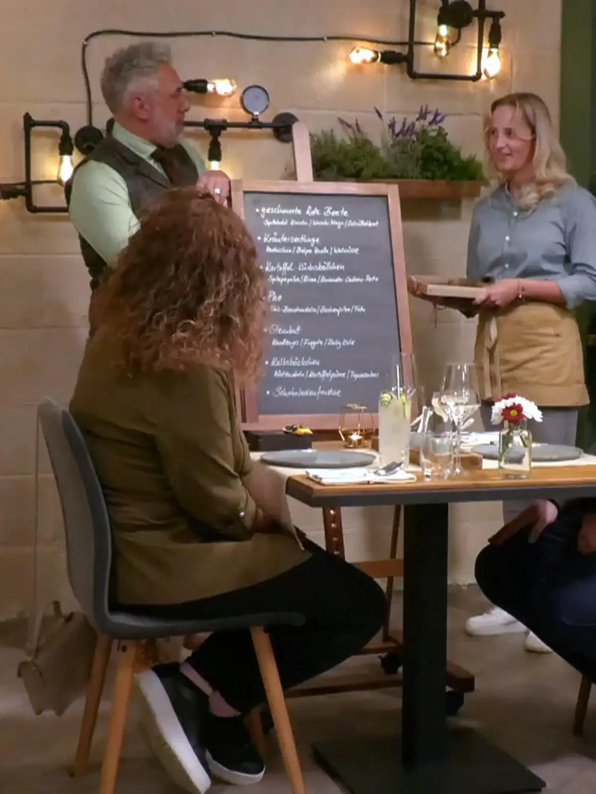 Bild zu: "Veganerin trifft Fleischfan"