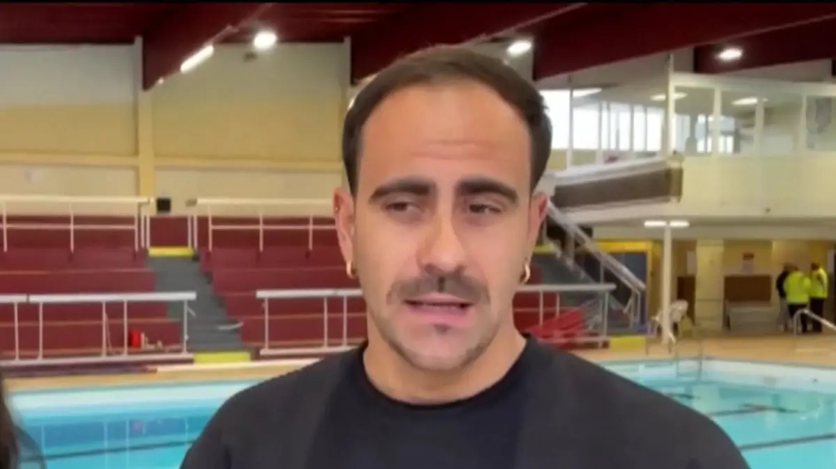 Bademeister Julien war einer der Retter in Frankreich.