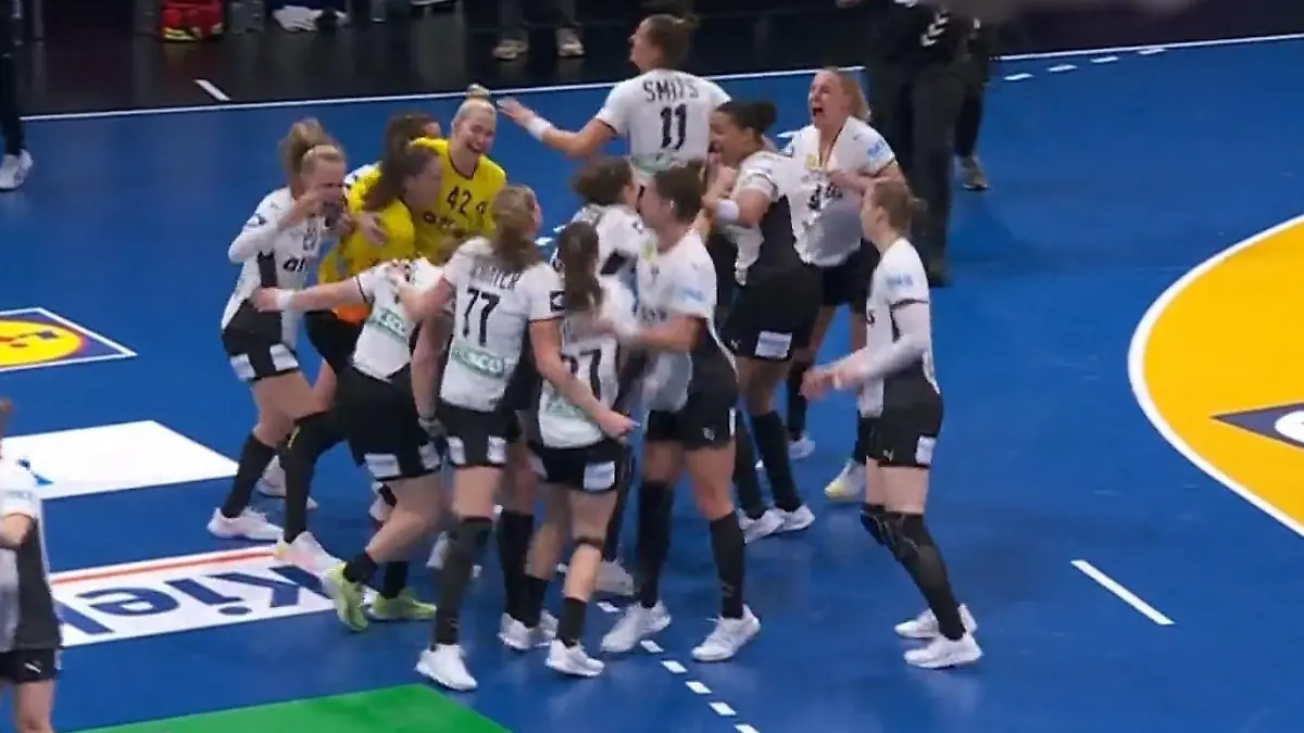 Sensationssieg! Deutsche Handballerinnen stürmen ins WM-Finale Zum ersten mal nach 20 Jahren!