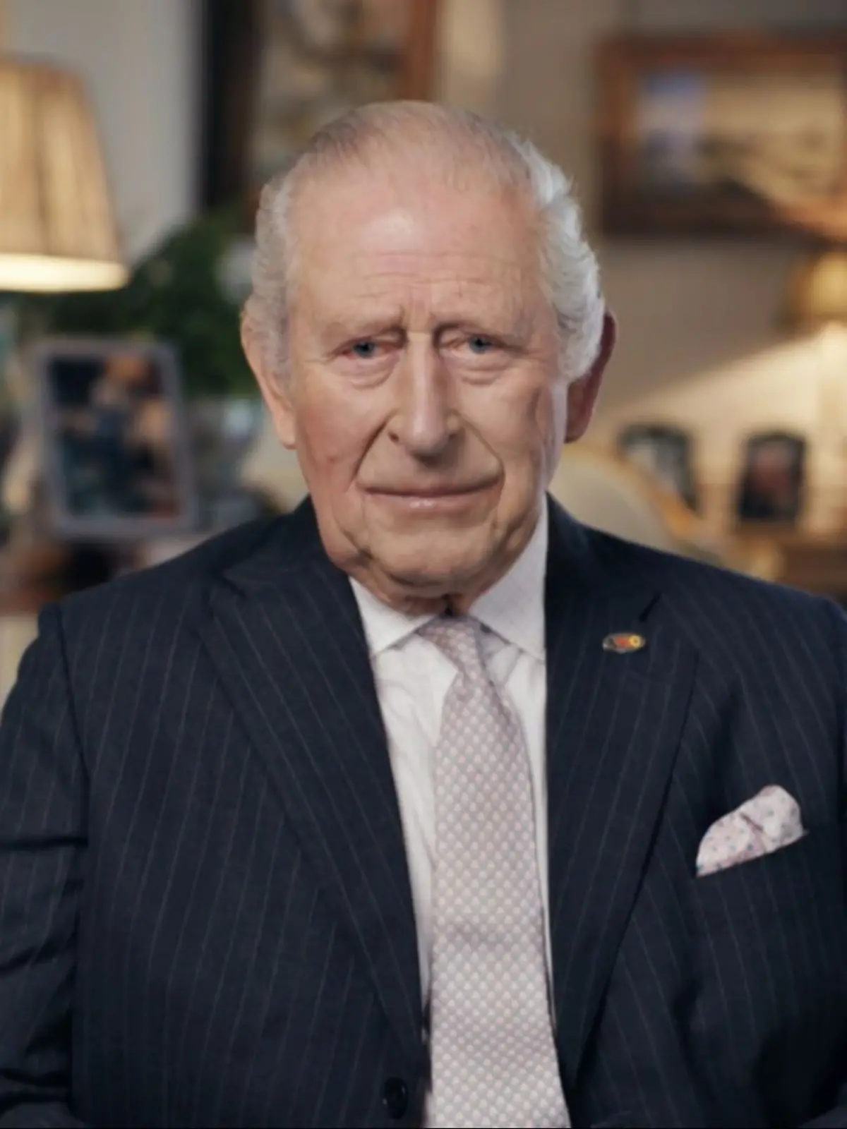 Bild zu: "Krebsbehandlung von König Charles schlägt an"