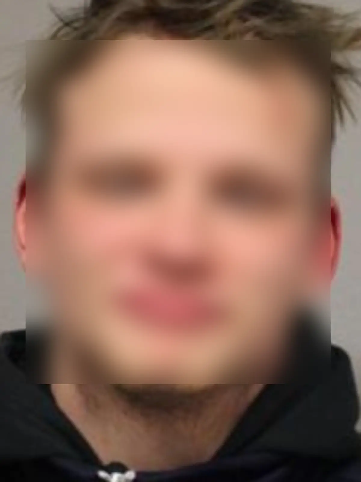 Bild zu: "Brutale Messerattacke auf Mutter und ihre vier Kinder – Polizei fasst Tatverdächtigen!"