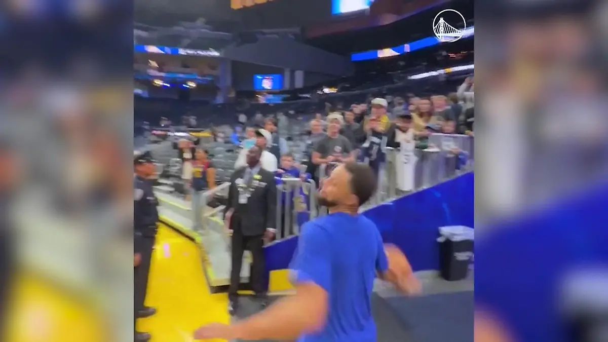 30-Meter-Monsterwurf von NBA-Star Steph Curry Wie irre ist das denn bitte?