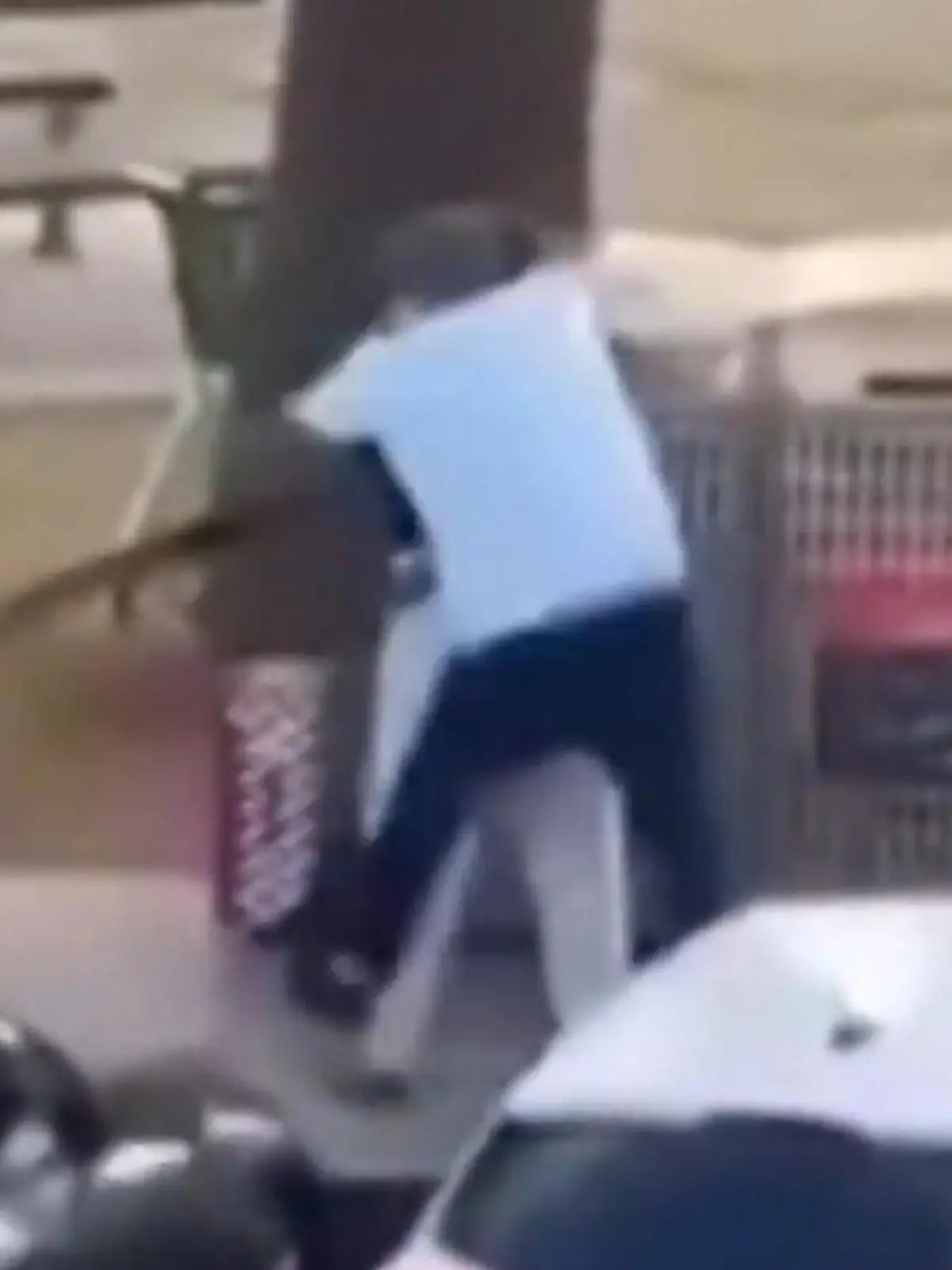 Bild zu: "Held von Sydney! Passant riskiert sein Leben und stoppt Attentäter"