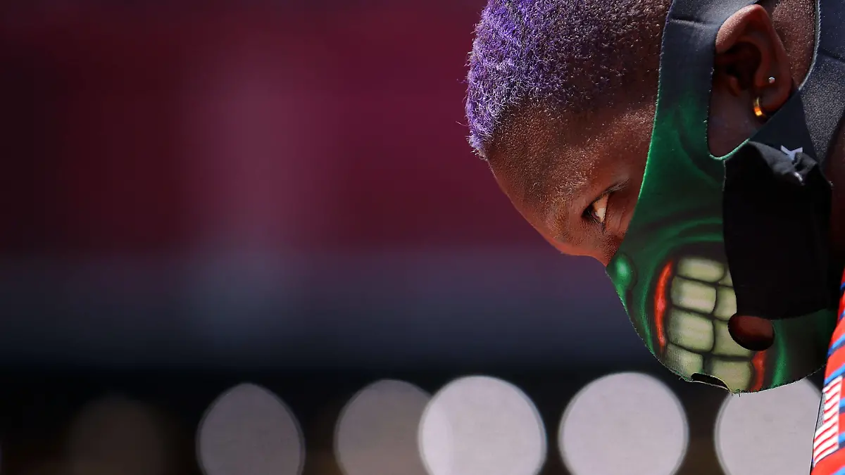 210801 -- TOKYO, Aug. 1, 2021 -- Raven Saunders of the United States reacts during the women s shot put final at Tokyo 2020 Olympic Games, Olympische Spiele, Olympia, OS in Tokyo, Japan, Aug. 1, 2021. TOKYO2020XHTP-JAPAN-TOKYO-OLY-ATHLETICS-WOMEN S SHOT PUT-FINAL LixMing PUBLICATIONxNOTxINxCHN