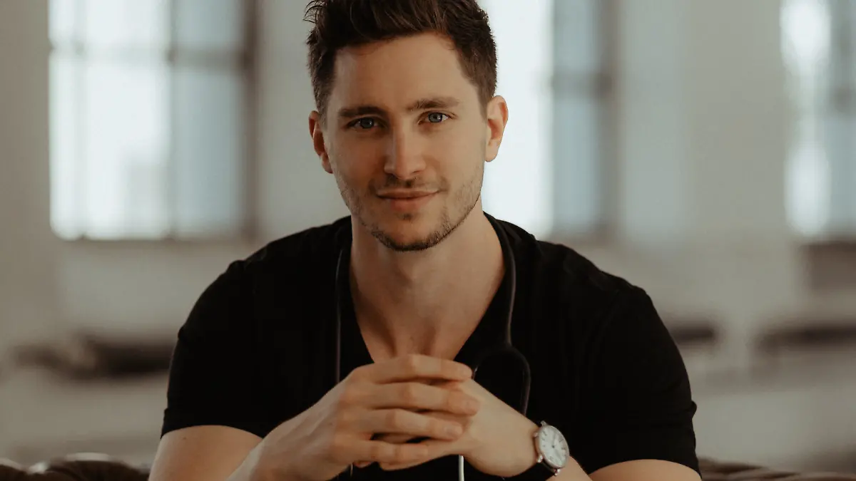 Felix M. Berndt ist auf Social Media als Doc Felix bekannt.