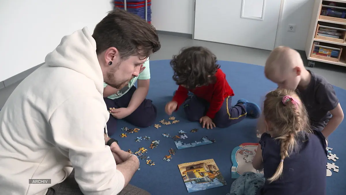 Aggressive-Kita-Kinder-gehen-auf-Erzieherinnen-los-Bisswunden-und-blaue-Flecken