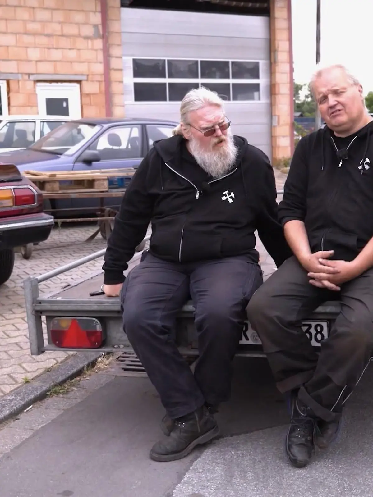 Bild zu: "Vergessene Autos bekommen neues Leben"