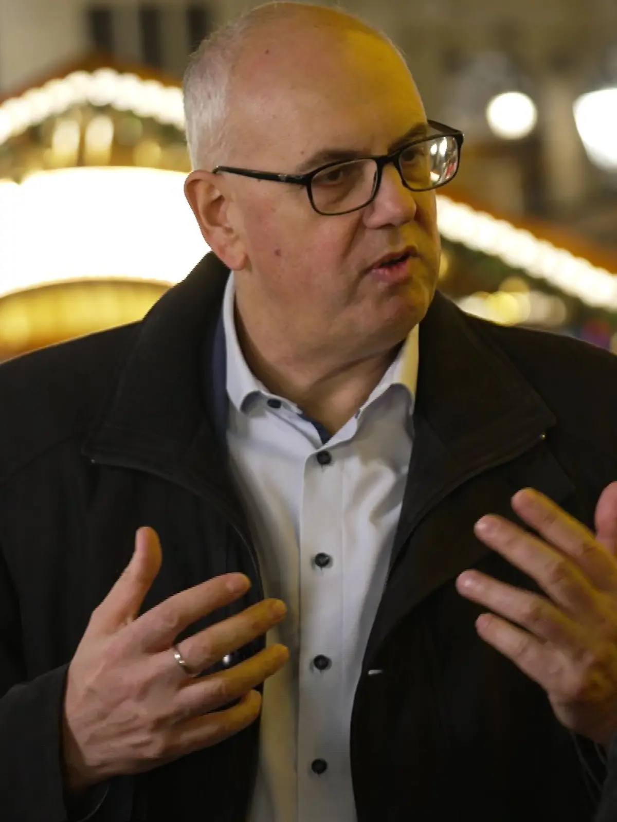 Bild zu: "Bürgermeister Bovenschulte (SPD) widerspricht alarmierenden Vergleichen mit den 1930er-Jahren"