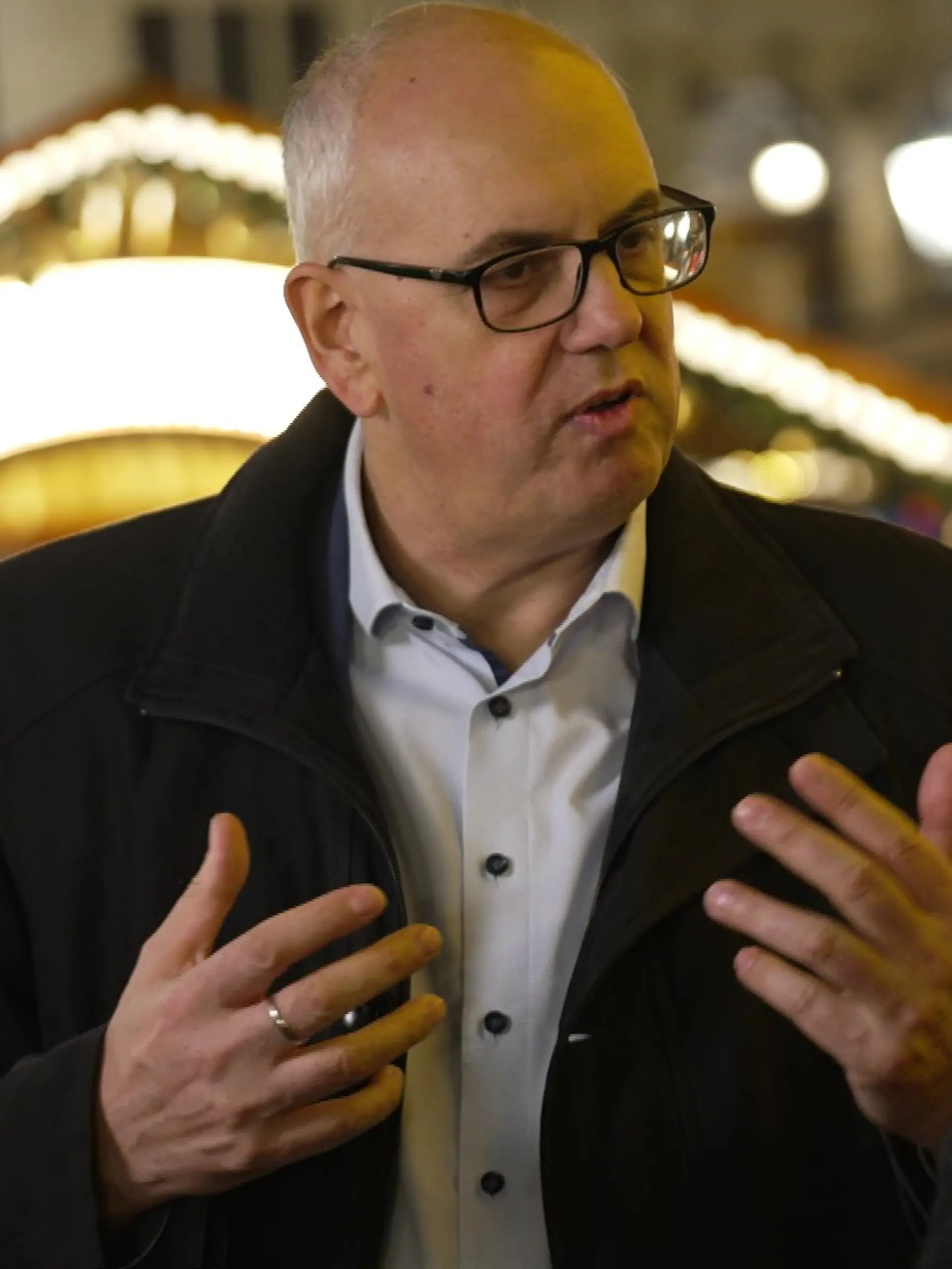 Bild zu: "Bürgermeister Bovenschulte (SPD) widerspricht alarmierenden Vergleichen mit den 1930er-Jahren"