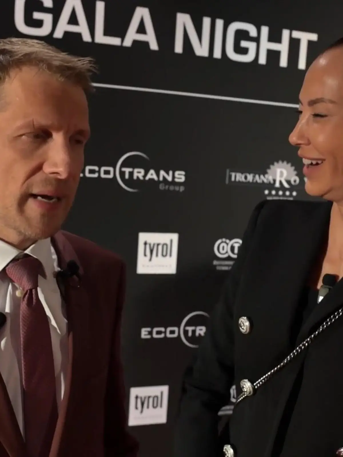 Bild zu: "Oliver Pocher heißt Ex Amira Aly an Weihnachten willkommen"