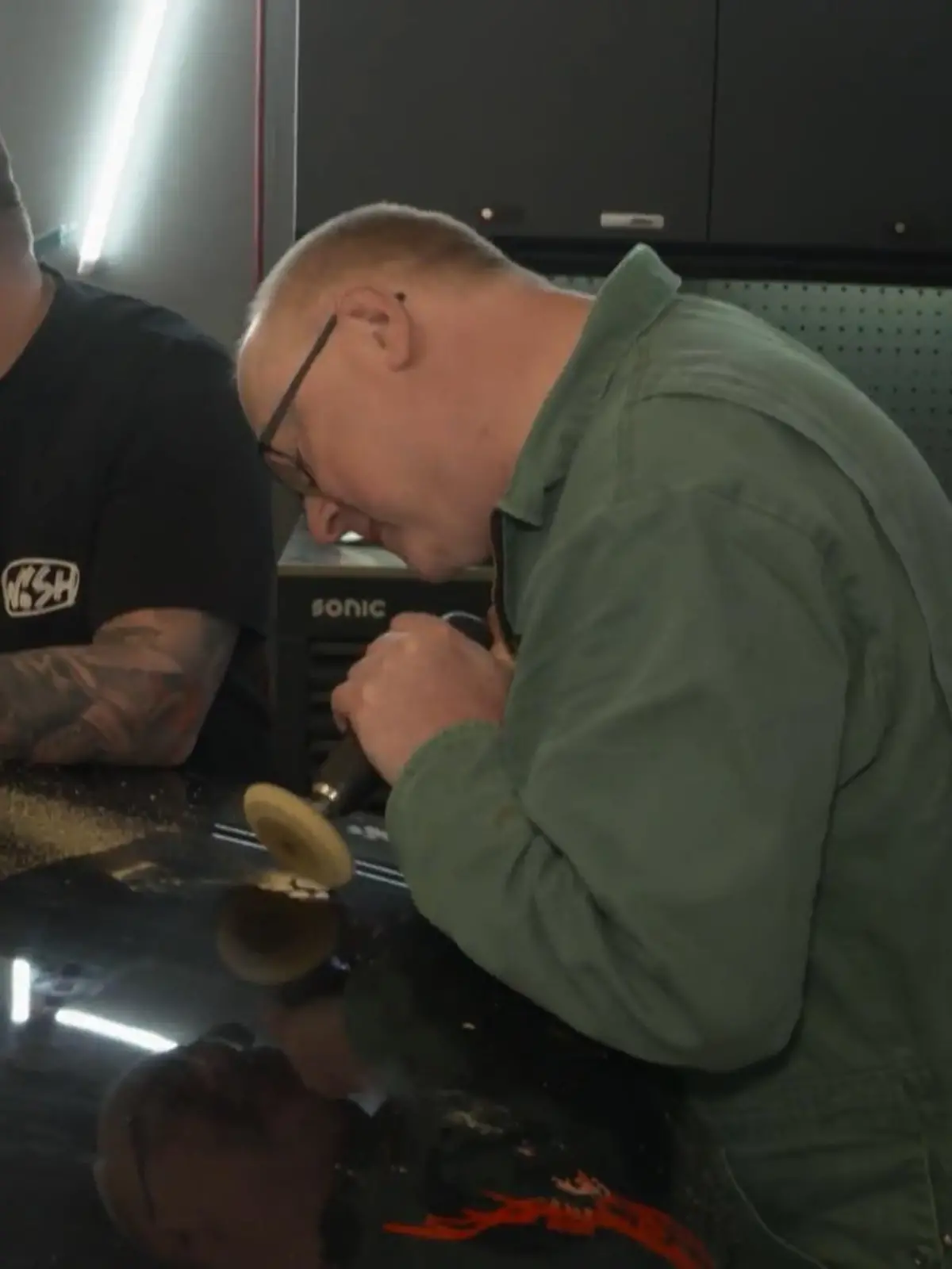 Bild zu: "Sticker runter, Stil drauf: Welcher Look gewinnt?"