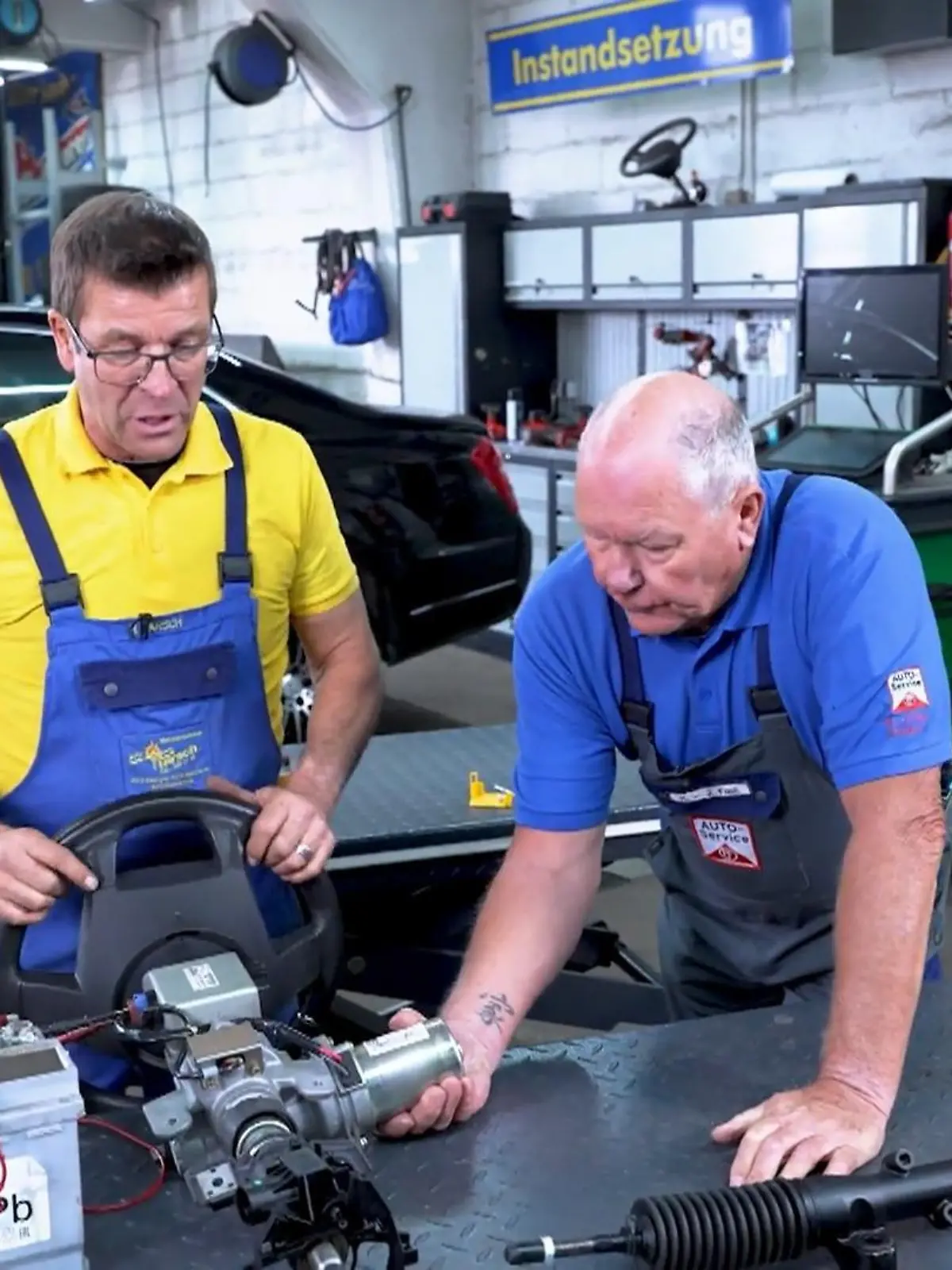 Bild zu: "Neue Batterie führt zu  Problemen mit der Servolenkung"