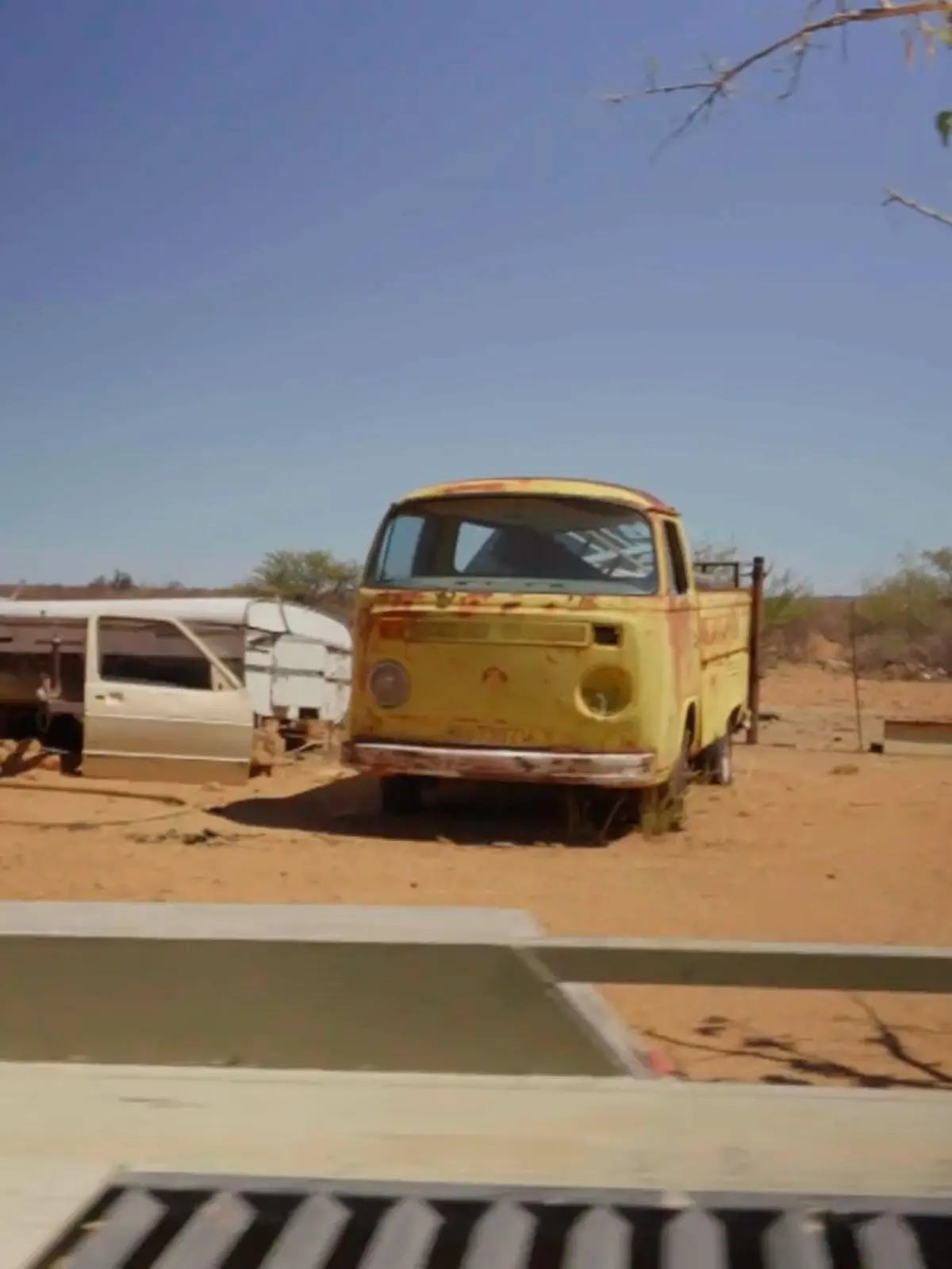 Bild zu: "Bulli-Suche in Afrika"