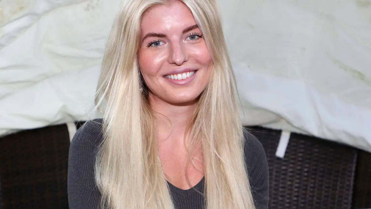 Antonia Hemmer beim Public Viewing Kampf der Realitystars 2023