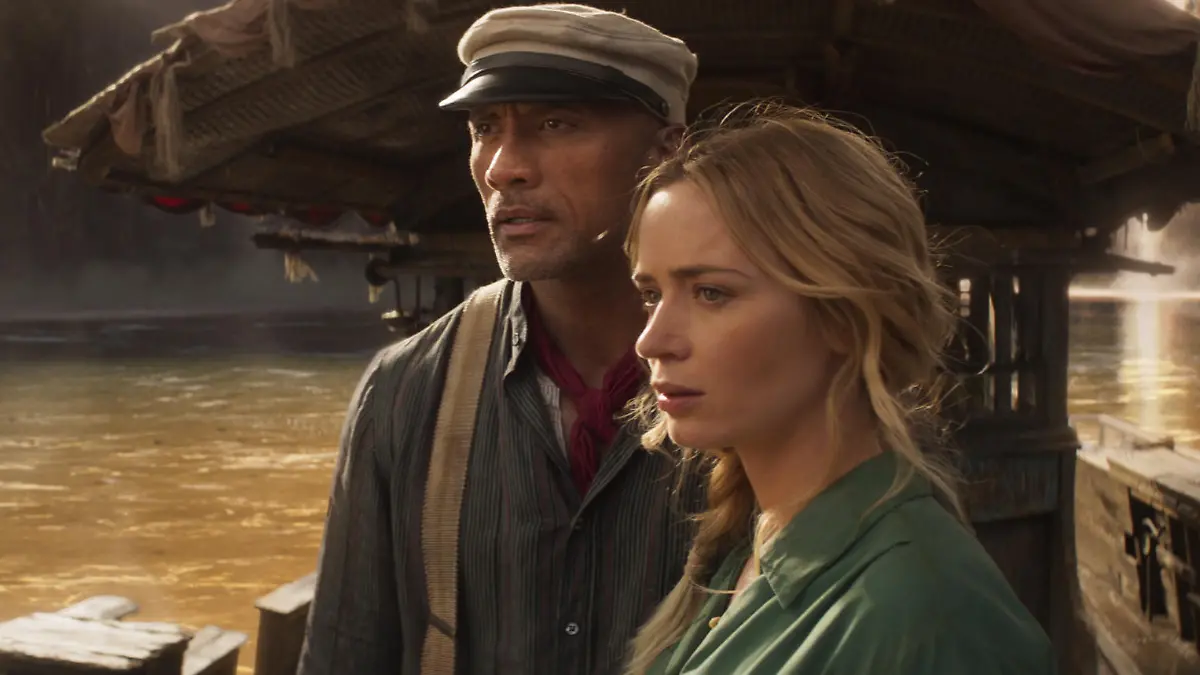 Dwayne Johnson ist Frank und Emily Blunt ist Lily in Disneys Jungle Cruise.