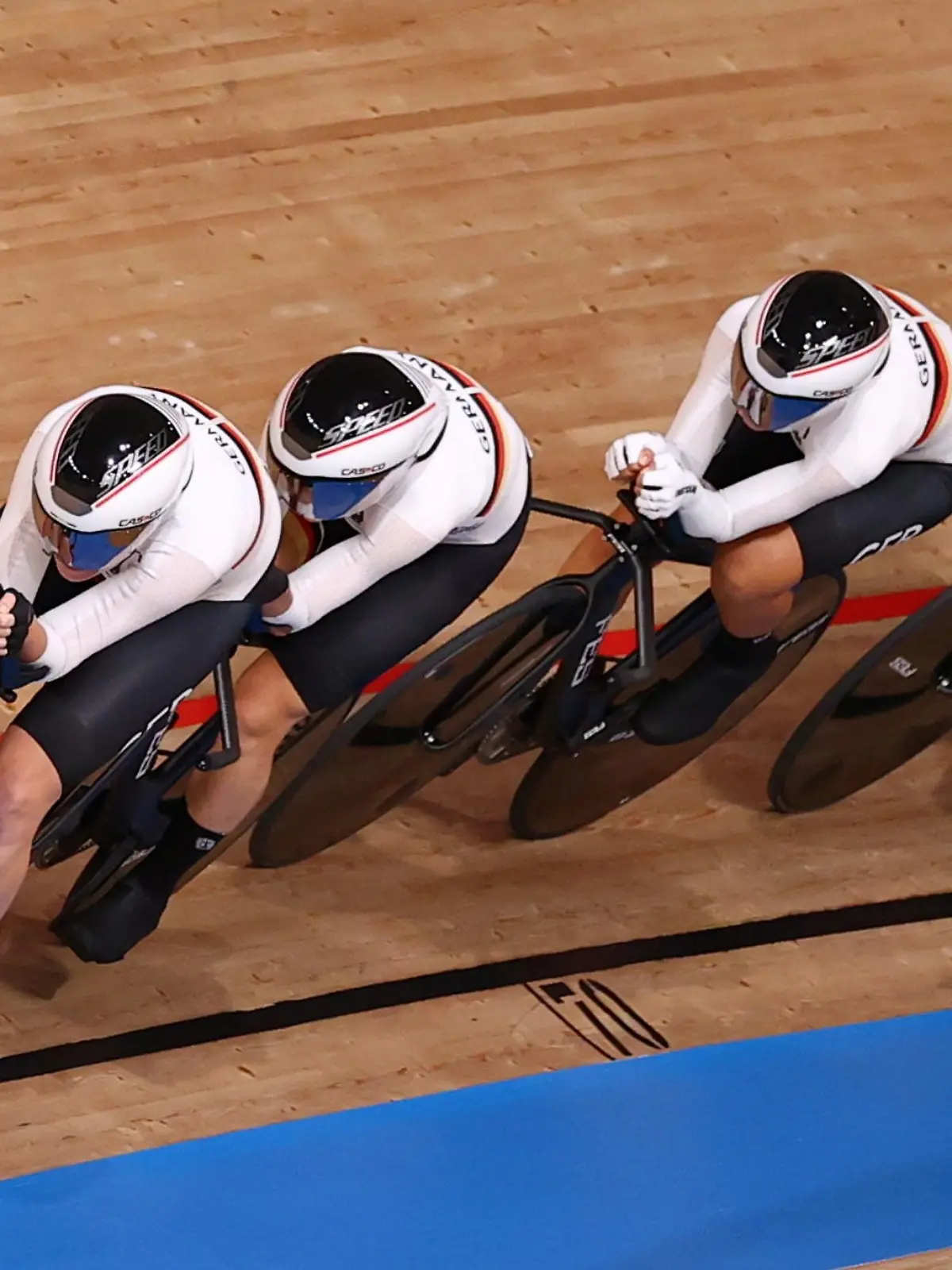 Tokyo 2020 Olympics - Cycling - Track - Women's Team Pursuit - Qualification - Izu Velodrome, Shizuoka, Japan - August 2, 2021. Franziska Brausse of Germany, Lisa Klein of Germany, Mieke Kroeger of Germany and Lisa Brennauer of Germany in action. REUTERS/Kacper Pempel