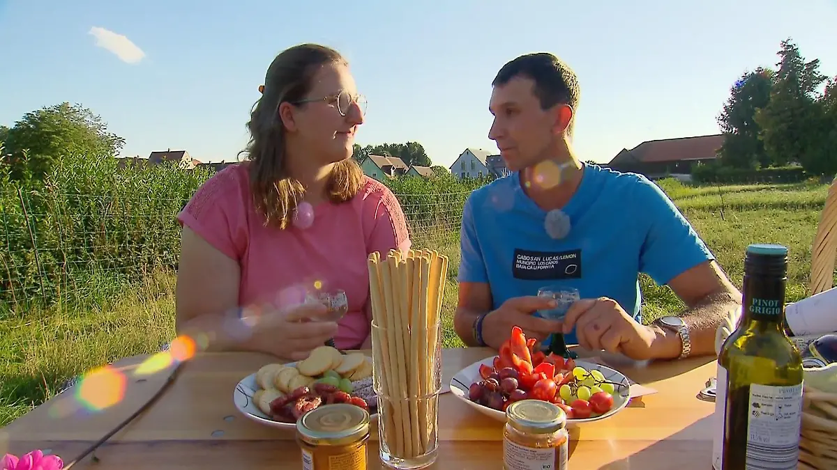 Julia spürt die ersten Schmetterlinge Ehrliche Worte von Michael