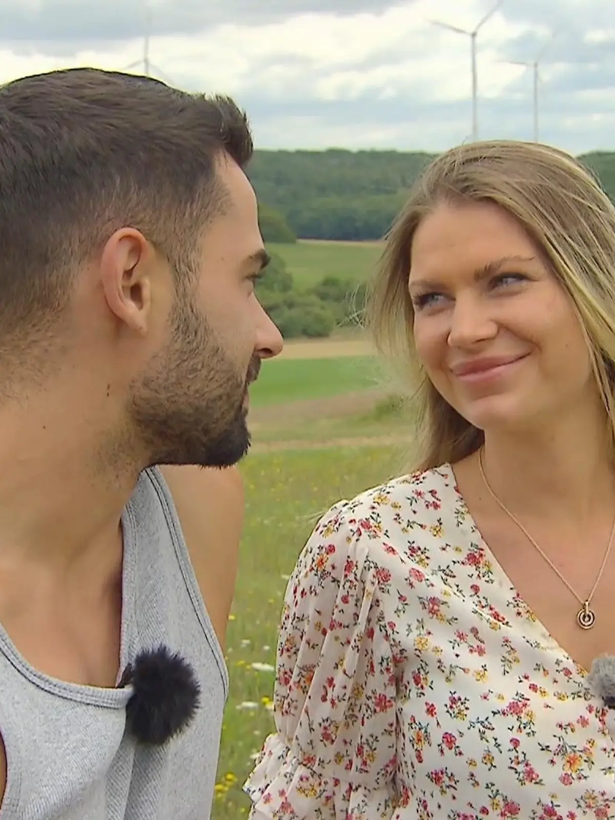 Bild zu: "Basti und Kerrin reden über ihre Zukunft"