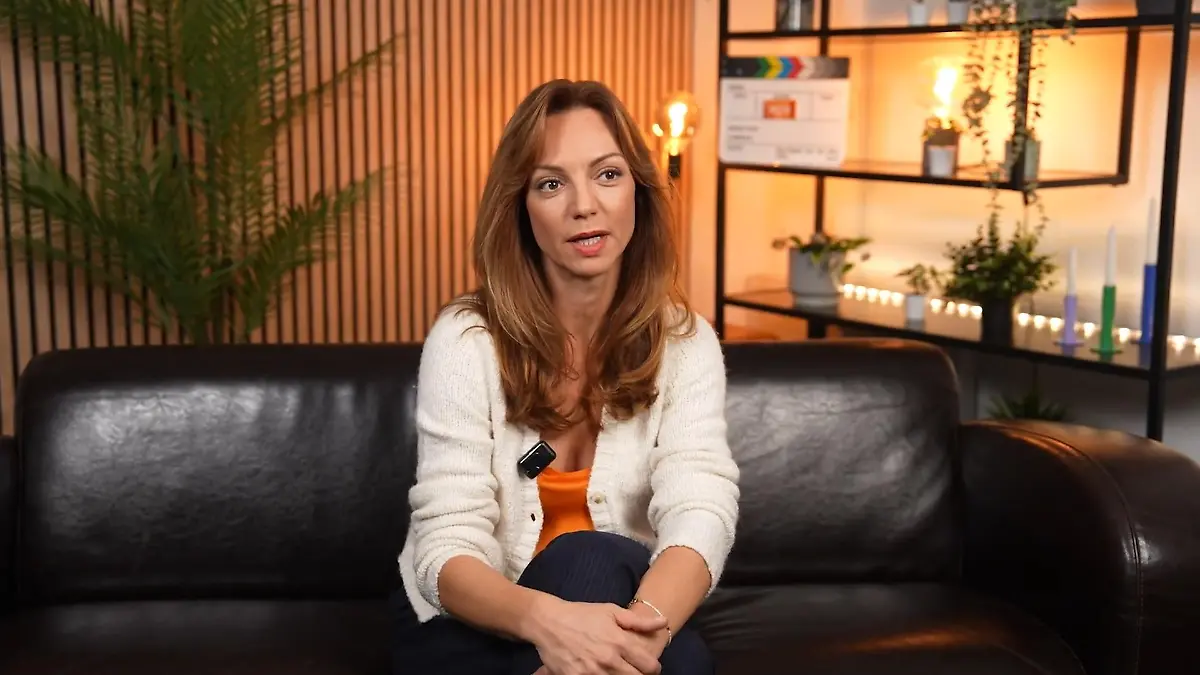 Viola Wedekind fühlt sich am Set wie zu Hause Neuling schwärmt von „Unter uns”