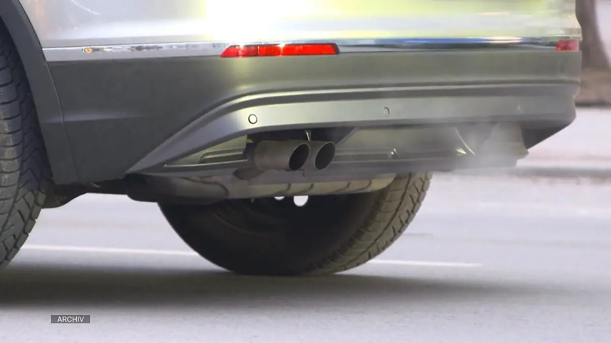 Die-Zukunft-der-Automobilbranche-Kurswechsel-bei-E-Autos-was-bedeutet-das-f-r-NRW-