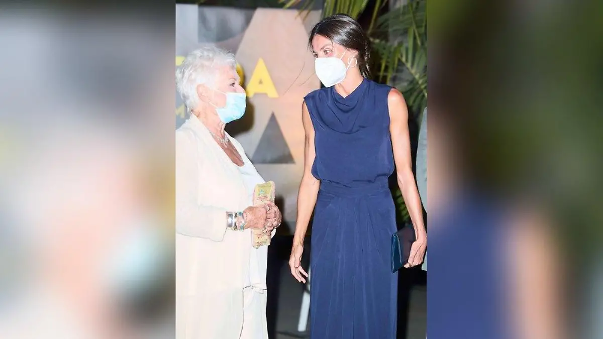 Auf Mallorca: Letizia von Spanien ehrt Judi Dench