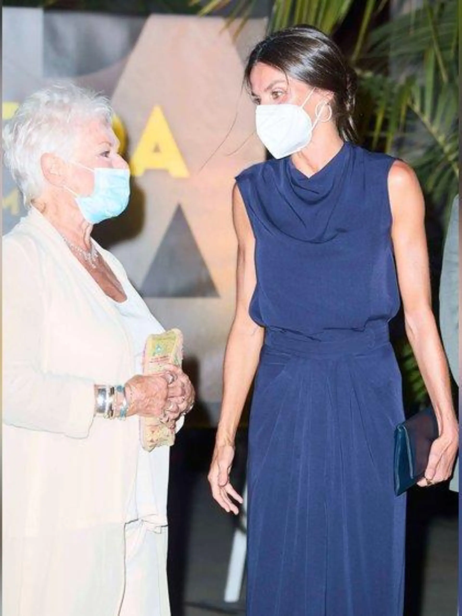 Auf Mallorca: Letizia von Spanien ehrt Judi Dench