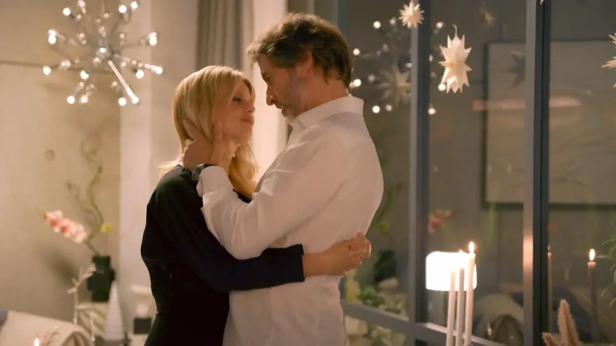 -Unter-uns-Spoiler-Patrizia-bekommt-einen-Heiratsantrag-Wird-sie-JA-sagen-