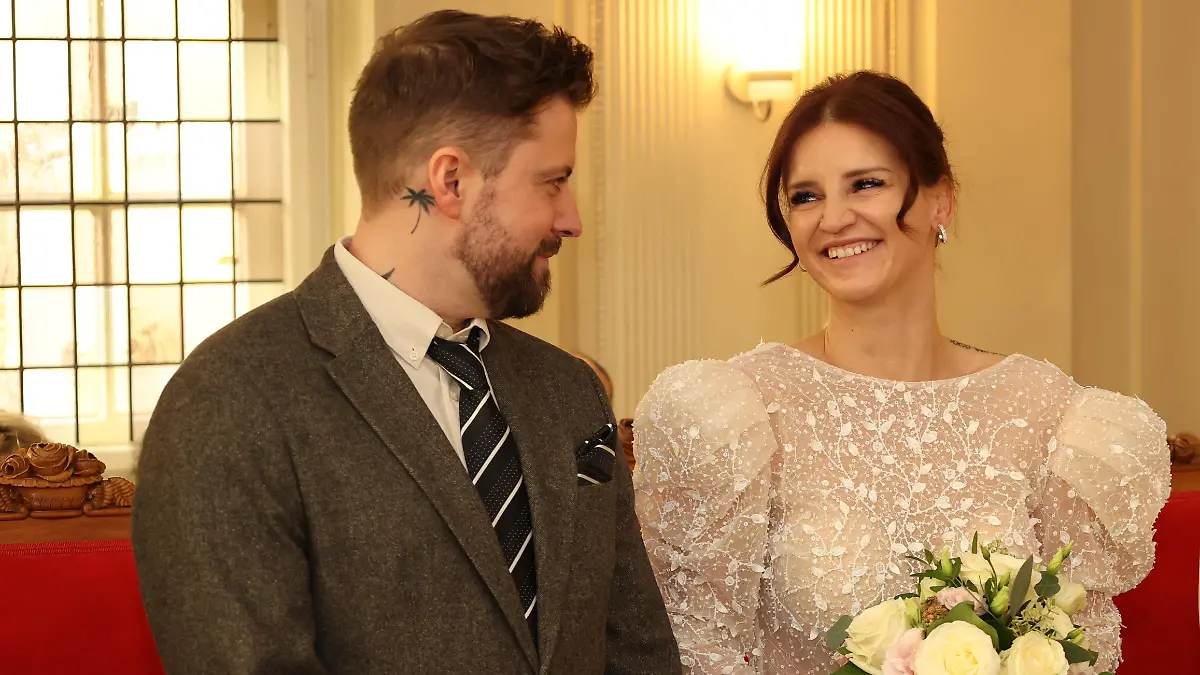 GZSZ-Star-Felix-von-Jascheroff-schw-rmt-exklusiv-von-seiner-heimlichen-Hochzeit