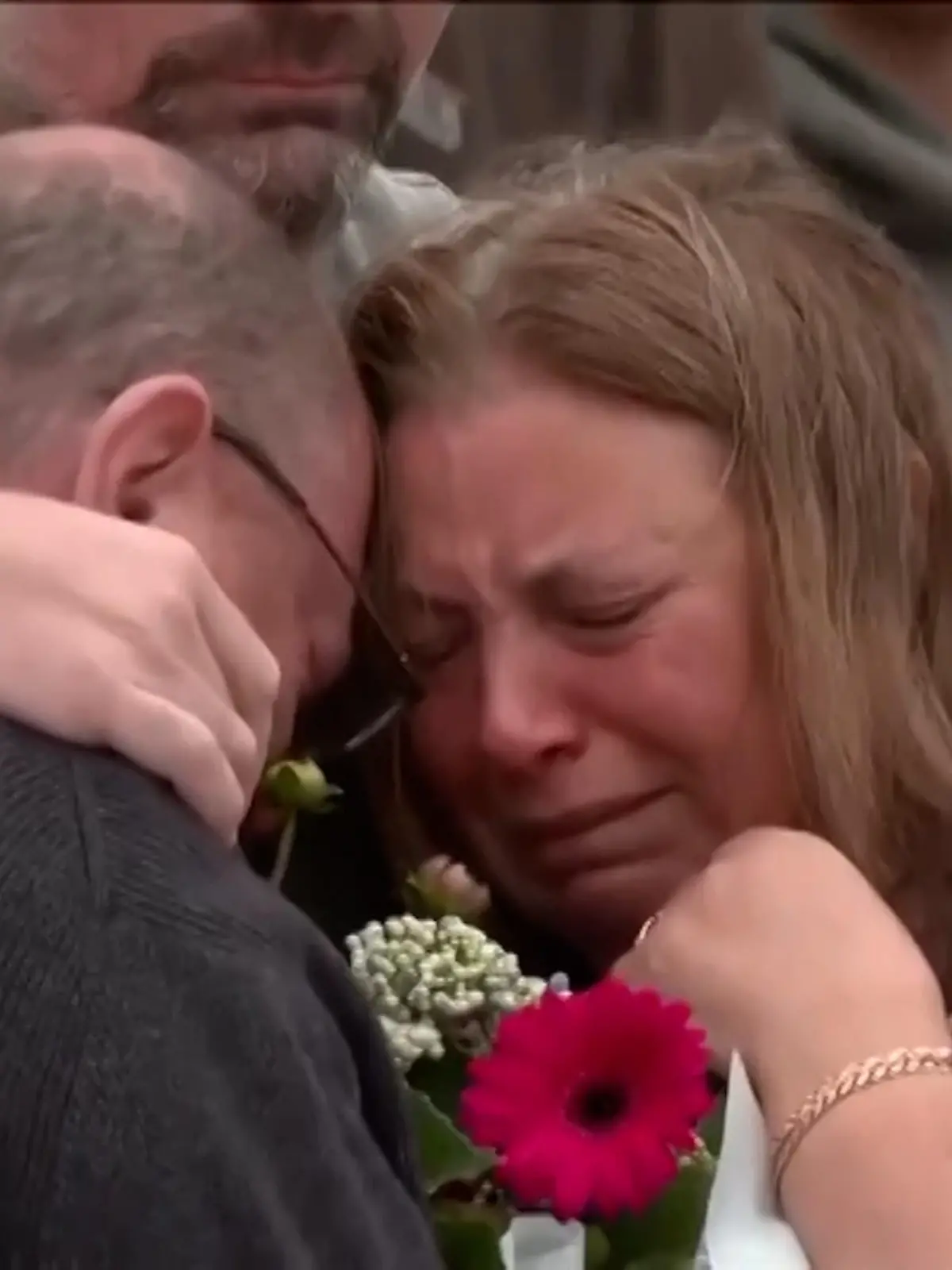 Bild zu: "Totes Mädchen von Bondi Beach! Jetzt sprechen die Eltern von Matilda (†10)"