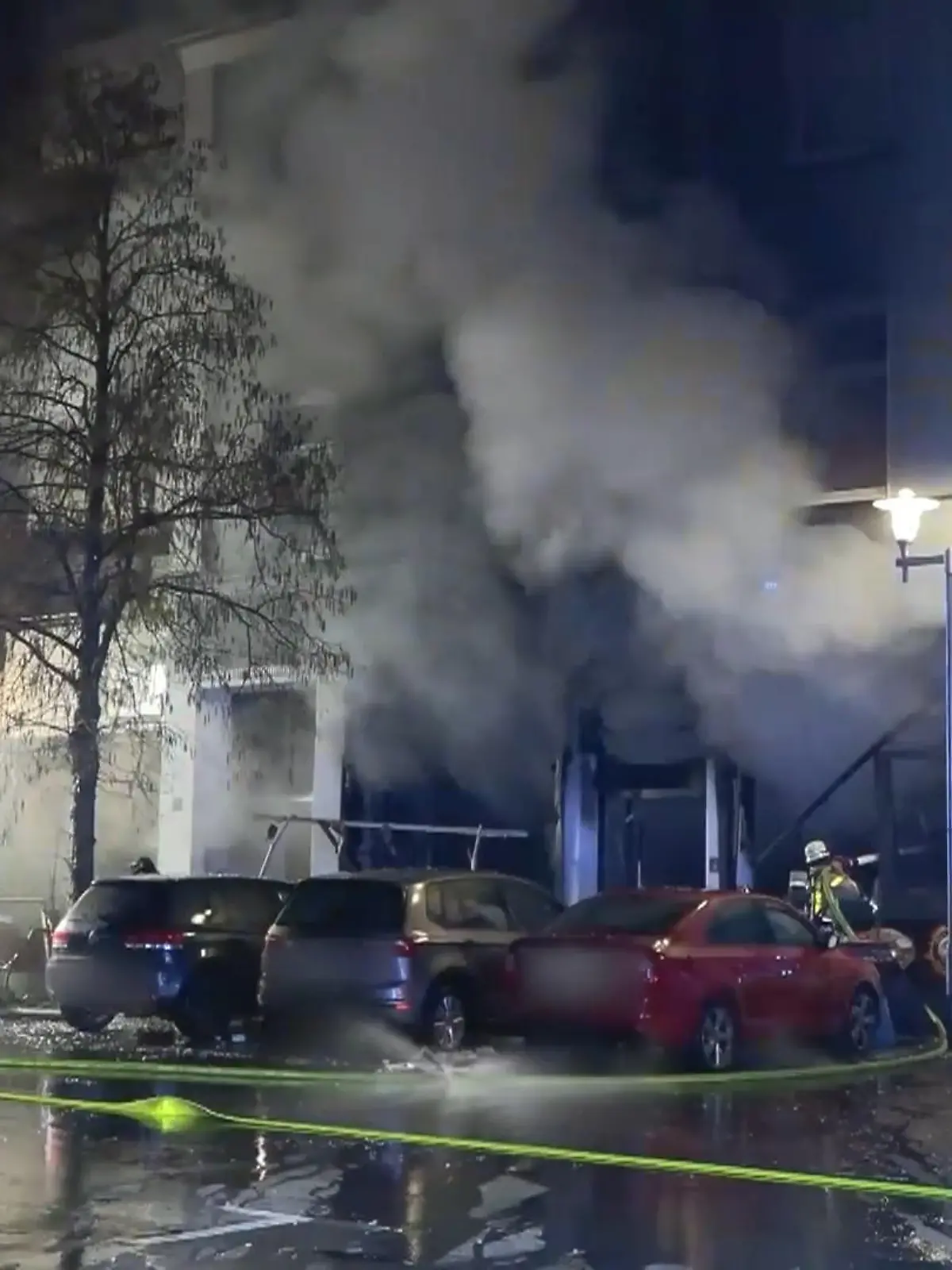 Bild zu: "Explosion beim Imbiss"