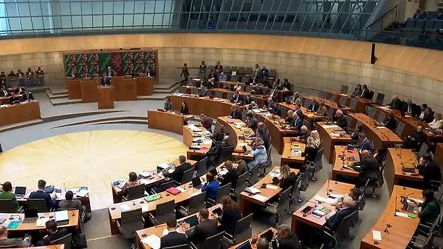 Schwarz-Gr-n-beschlie-t-XXL-Haushalt