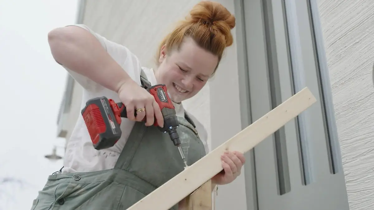 Cindy: Die Bau-Influencerin, die Männer provoziert! Comedy gegen Männerkritik