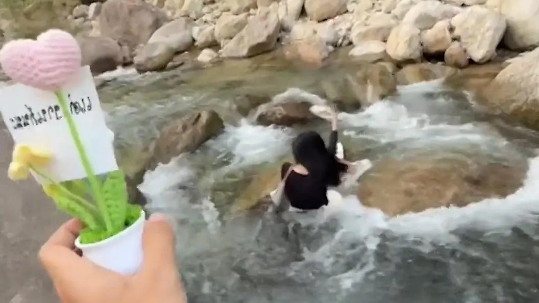 Thailand-Heiratsantrag-geht-schief-Frau-st-rzt-bei-Antrag-in-Wasserfall-in-Thailand