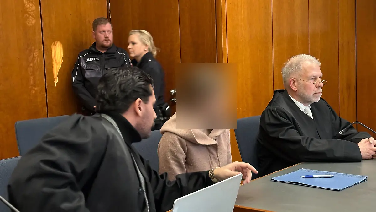 Michelle W. soll ihr Opfer gekannt haben. Die Staatsanwaltschaft vermutet Eifersucht als Tatmotiv.