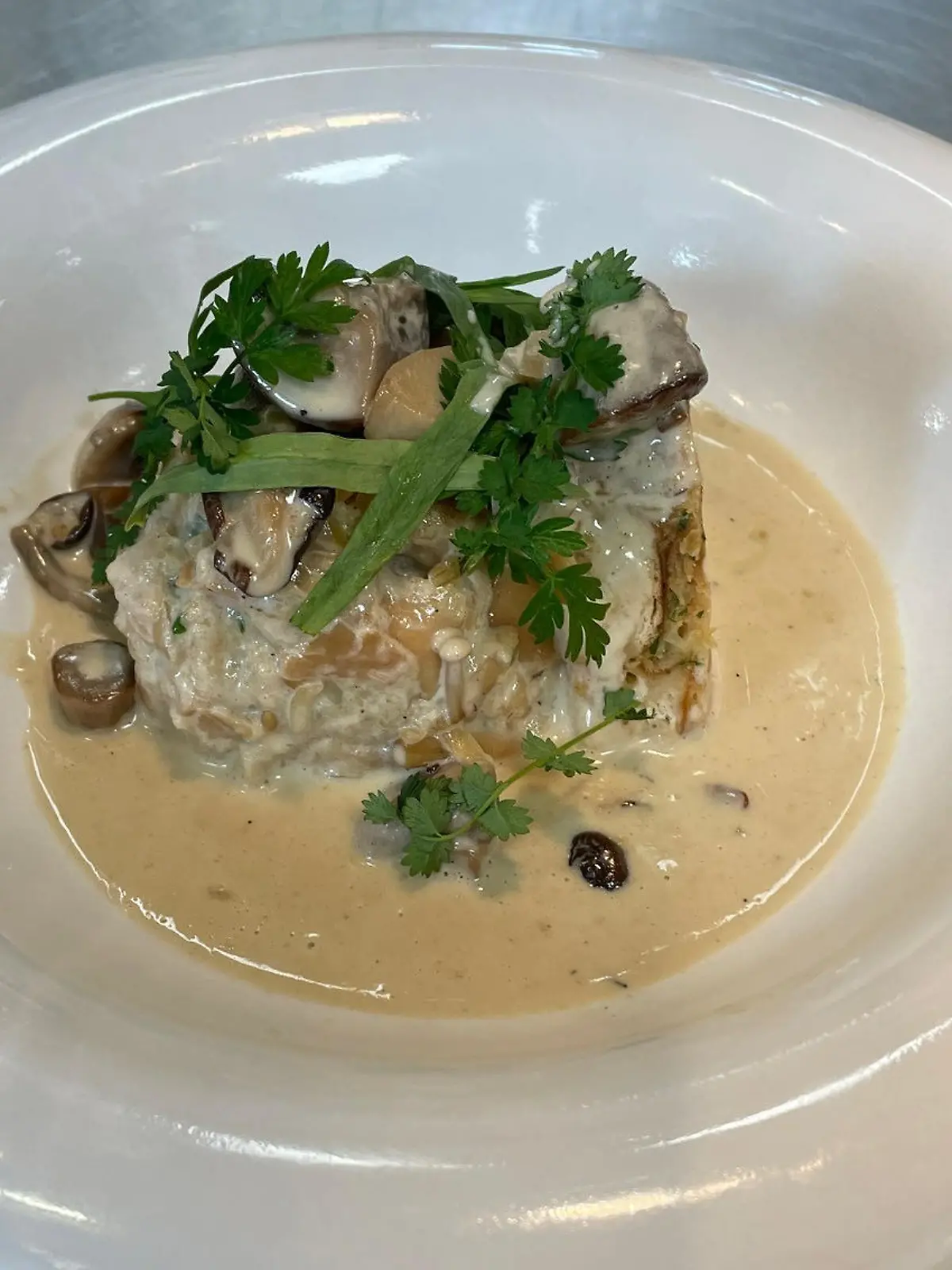 Bild zu: "Köstliche Blitz-Serviettenknödel in Pilzrahm"