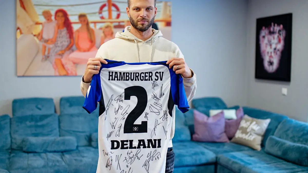 Dennis Diekmeier und seine Frau Dana haben zu Delanis 15. Geburtstag Worte an ihre Tochter gerichtet.