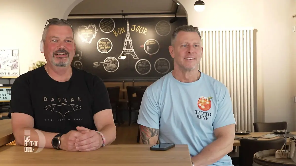 Vier Herren und eine Dame treffen sich in Hannover Die Kandidaten in Hannover stellen sich vor